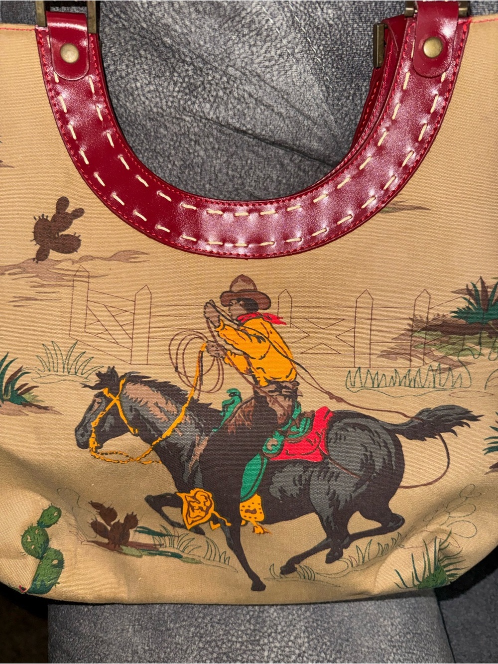 Embroidered Western Tote Shoulder Bag in Red and Tan - Picture 6 of 6